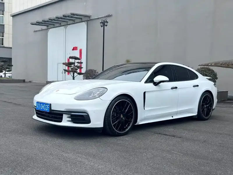 Porsche Panamera, 2020