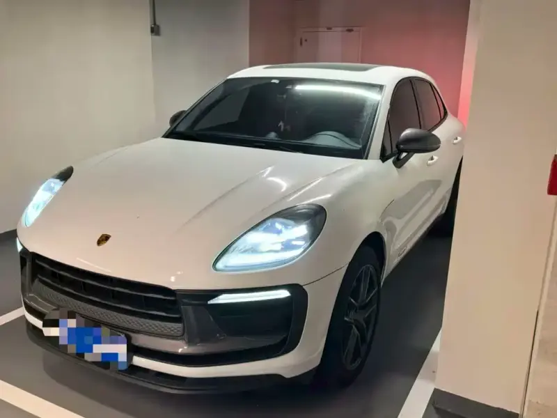 Porsche Macan, 2024