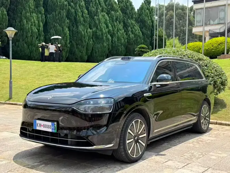 AITO M9, 2025