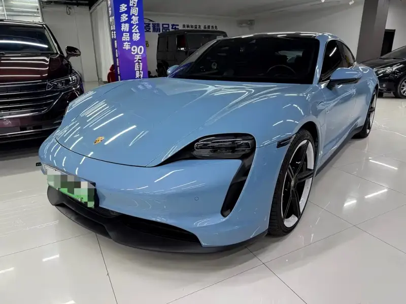 Porsche Taycan, 2021