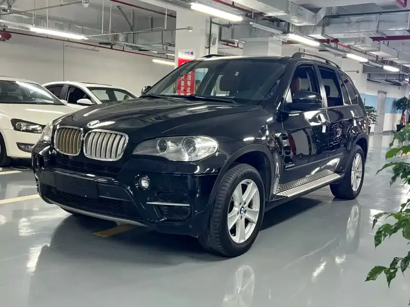 BMW X5 (Import), 2011