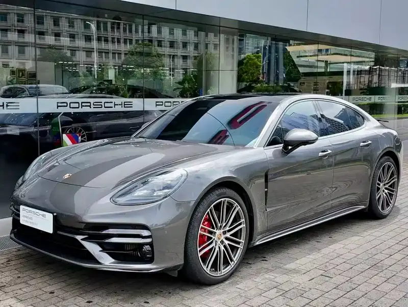 Porsche Panamera, 2018