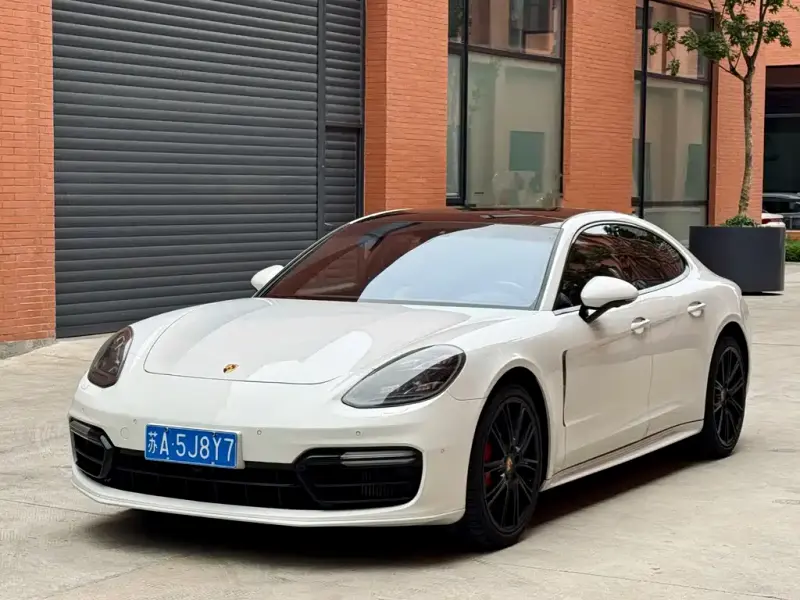 Porsche Panamera, 2019