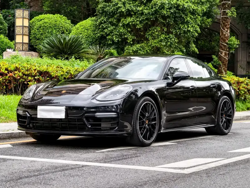 Porsche Panamera, 2022
