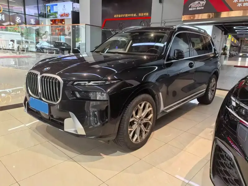 BMW X7, 2025