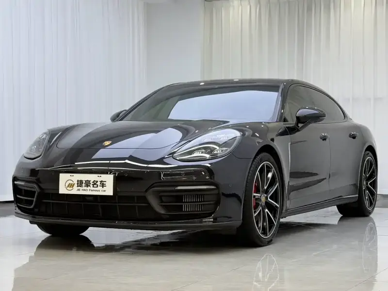 Porsche Panamera, 2022