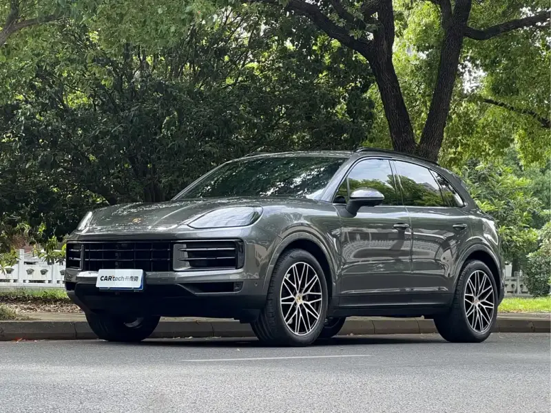 Porsche Cayenne, 2025