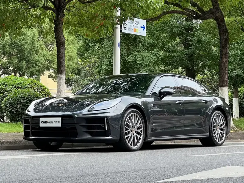 Porsche Panamera, 2024