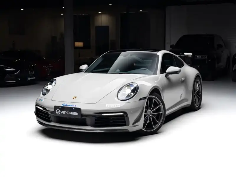 Porsche 911, 2024