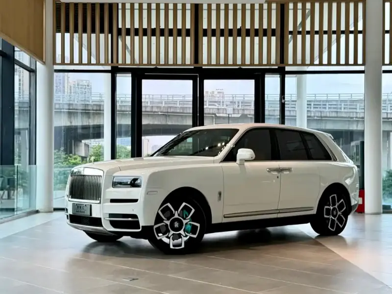 Rolls-Royce Cullinan, 2019
