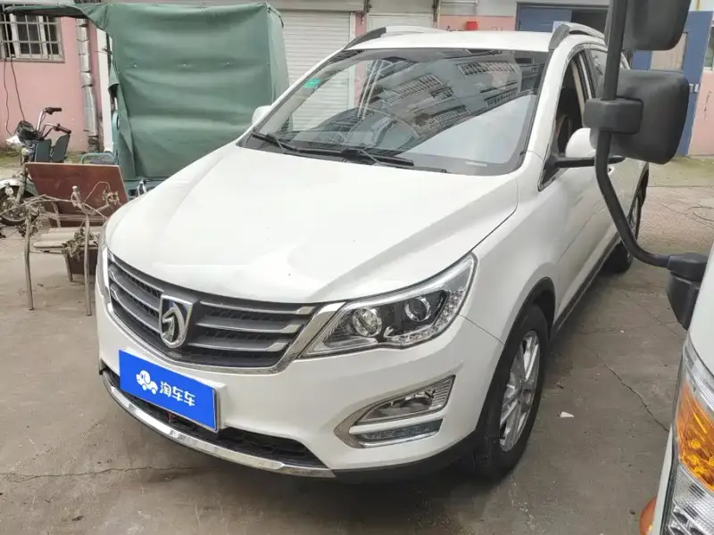 Baojun 560, 2015