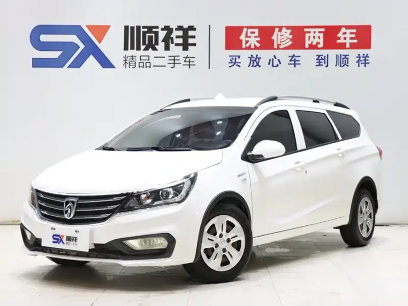 Baojun 310W, 2018
