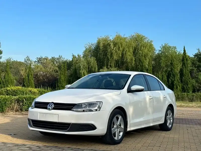 Volkswagen Sagitar, 2013