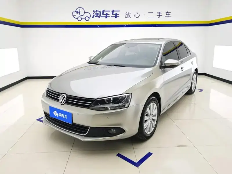 Volkswagen Sagitar, 2013