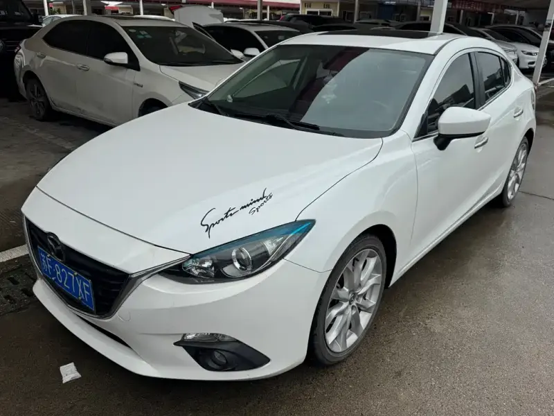 Mazda 3 Axela, 2014