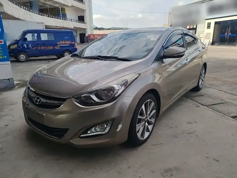 Hyundai Elantra Langdong, 2015