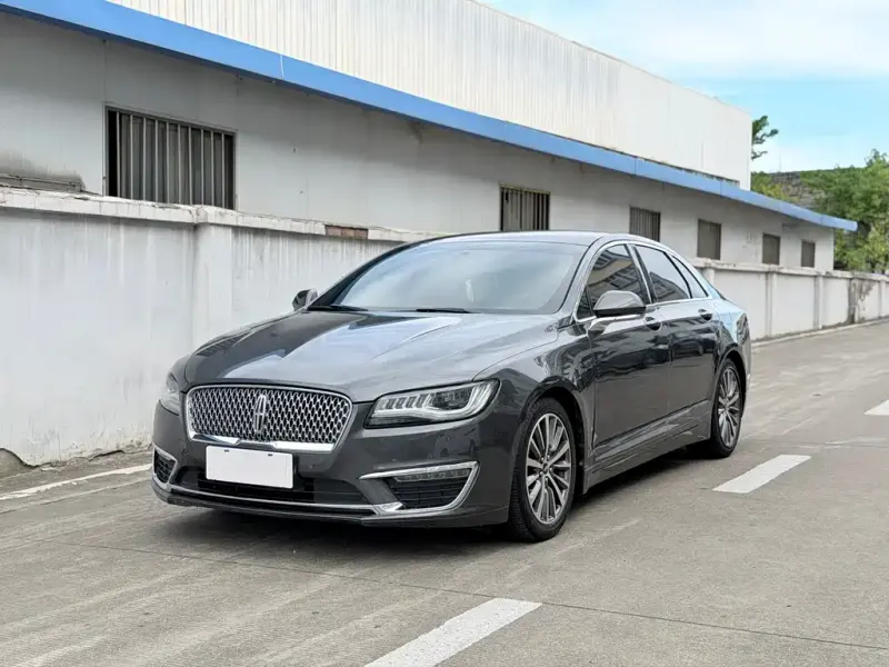 Lincoln MKZ, 2016