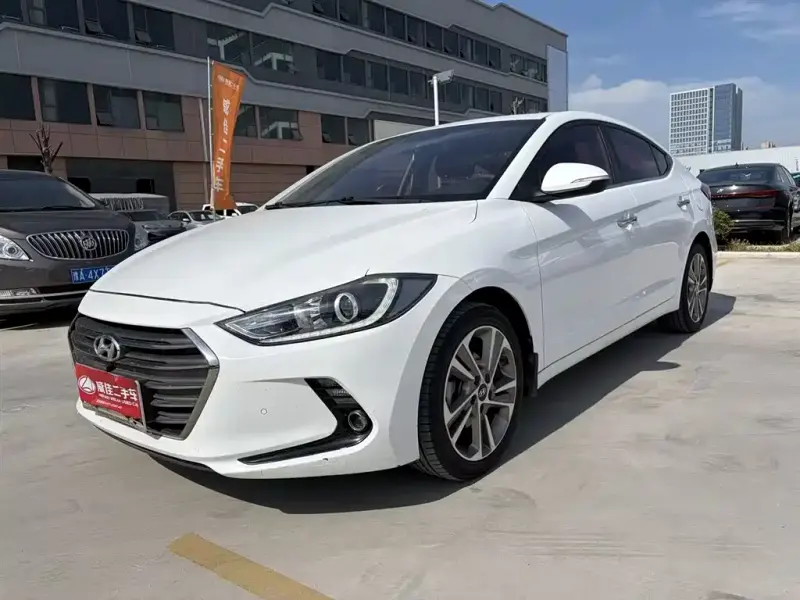 Hyundai Elantra, 2019