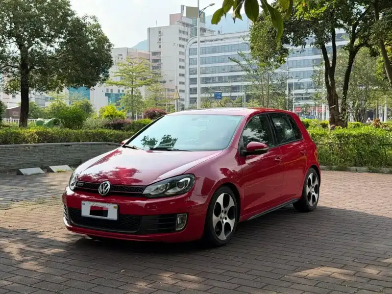 Volkswagen Golf GTI, 2011