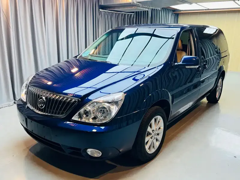 Buick GL8, 2016
