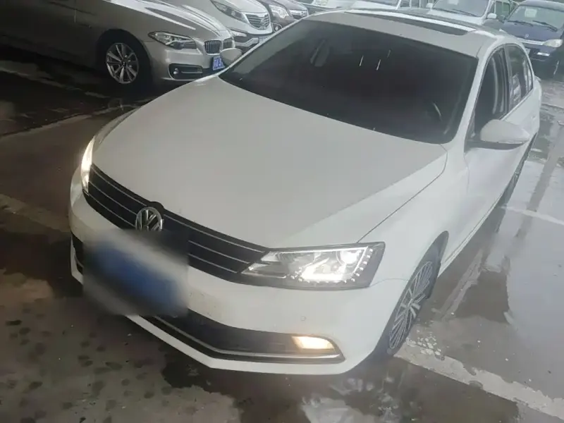 Volkswagen Sagitar, 2017