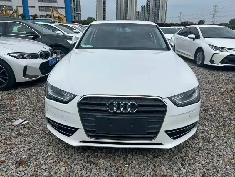 Audi A4L, 2014