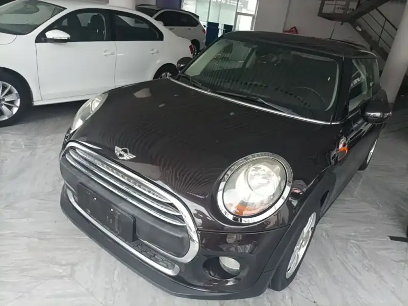 MINI Mini, 2015