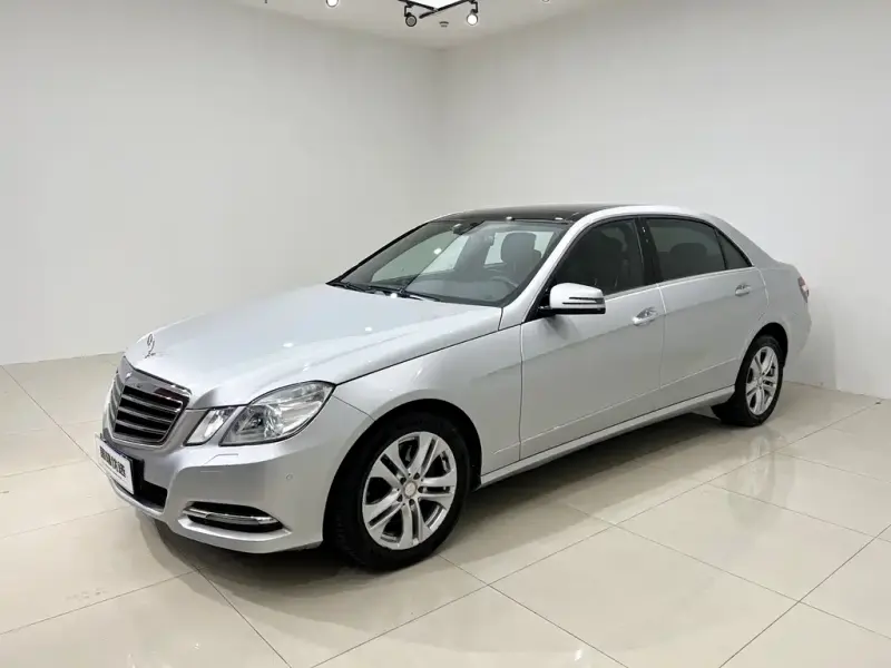 Mercedes-Benz E-Class, 2010