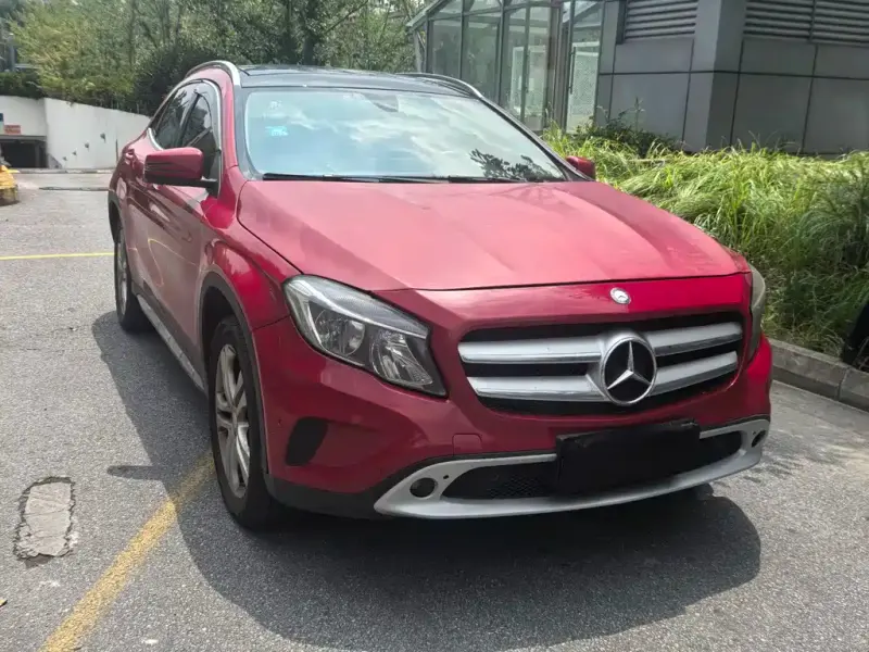 Mercedes-Benz GLA, 2016