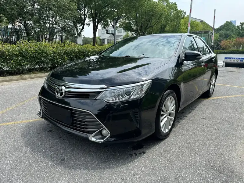 Toyota Camry, 2016