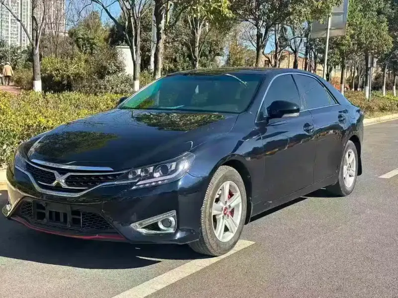 Toyota Reiz, 2015