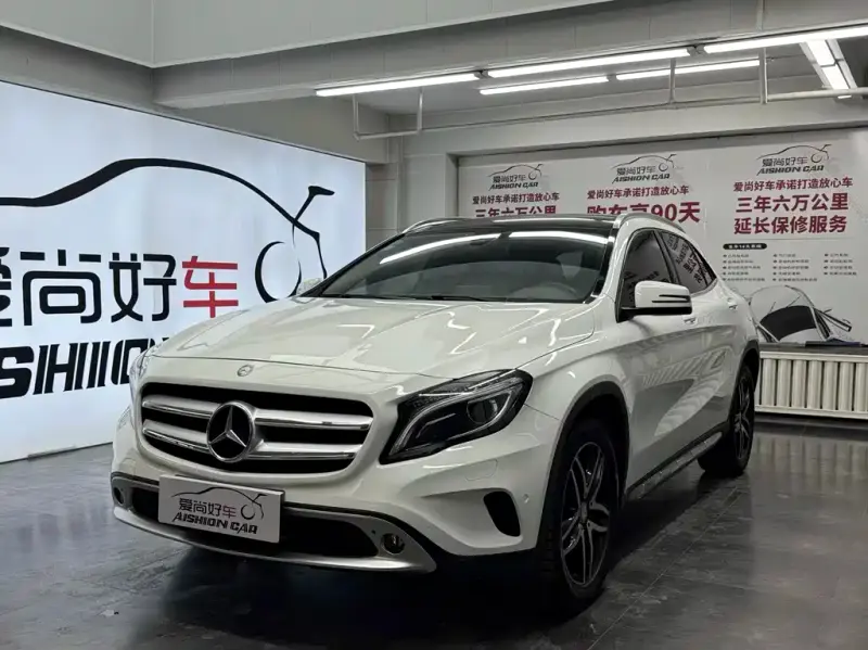 Mercedes-Benz GLA, 2016
