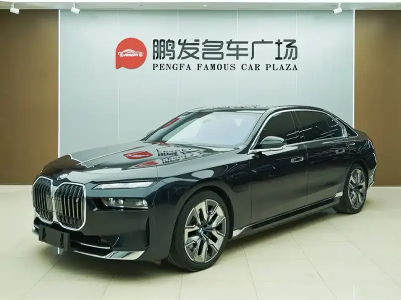 BMW i7, 2024