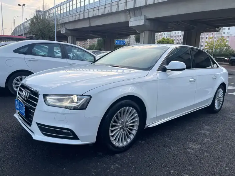 Audi A4L, 2016