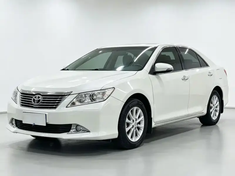Toyota Camry, 2015