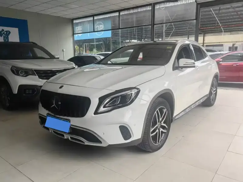 Mercedes-Benz GLA, 2018