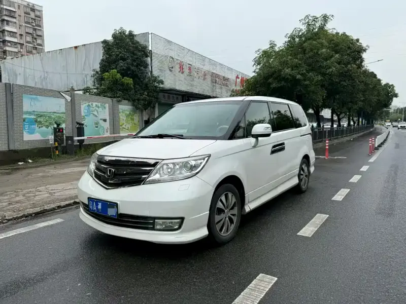 Honda Elysion, 2015