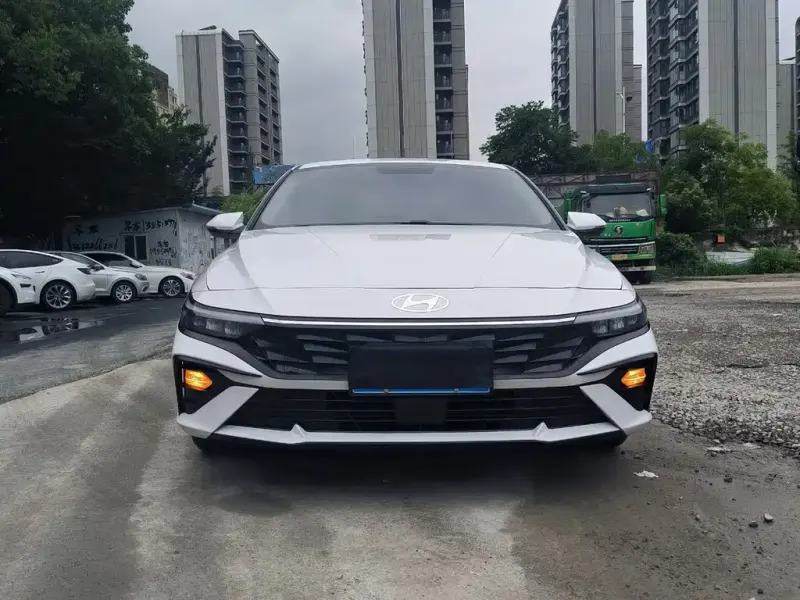 Hyundai Elantra, 2026