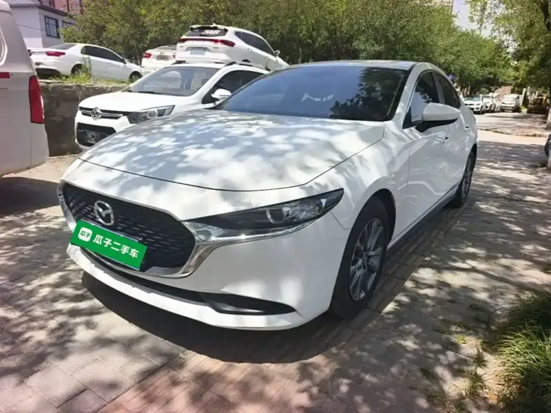 Mazda 3 Axela, 2024