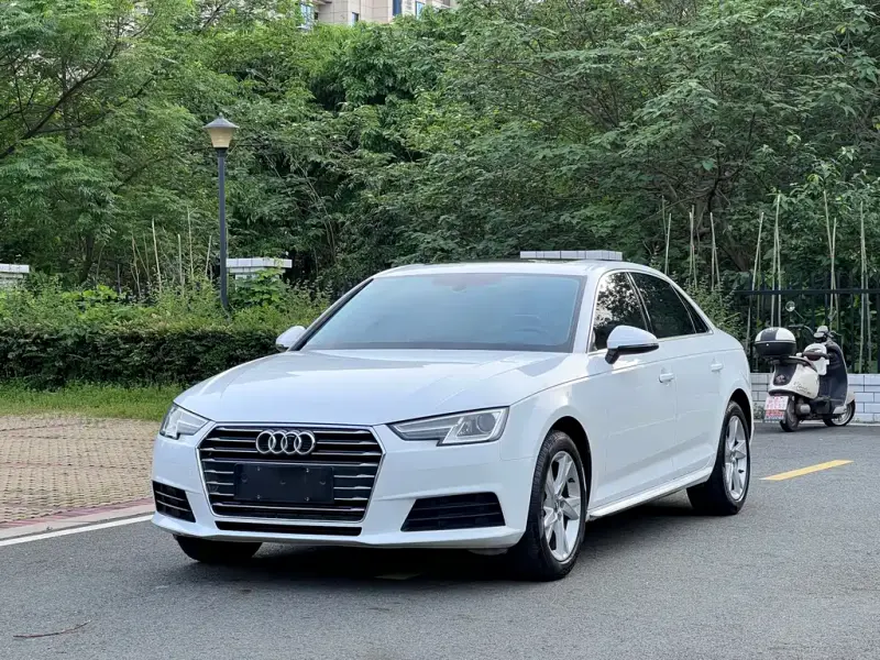 Audi A4L, 2017