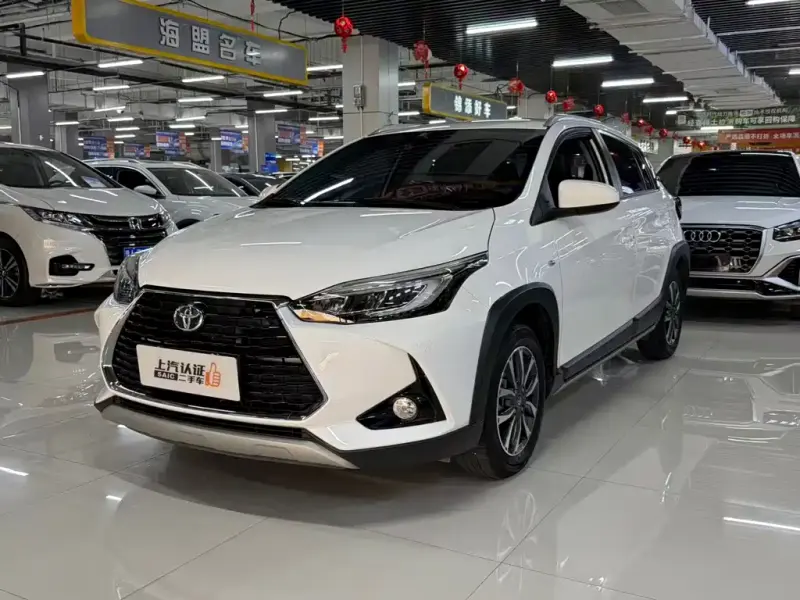 Toyota Yaris L, 2023