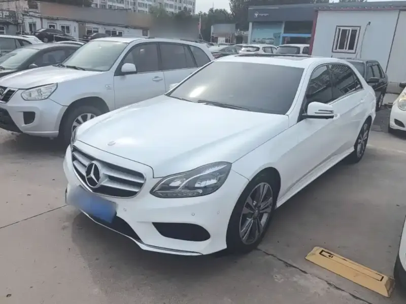 Mercedes-Benz E-Class, 2015