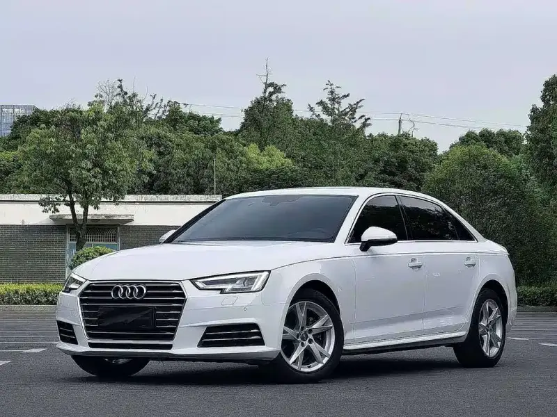 Audi A4L, 2017