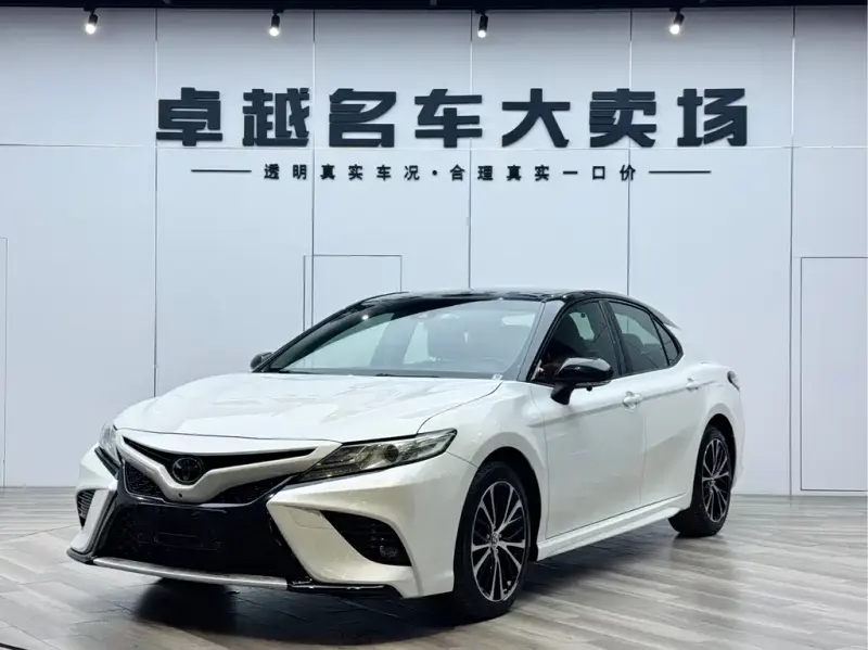 Toyota Camry, 2019