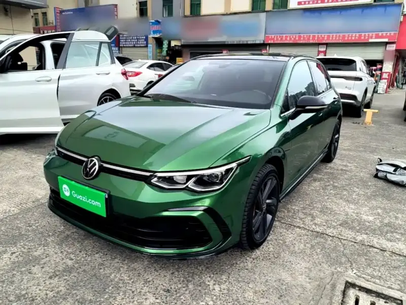 Volkswagen Golf, 2022