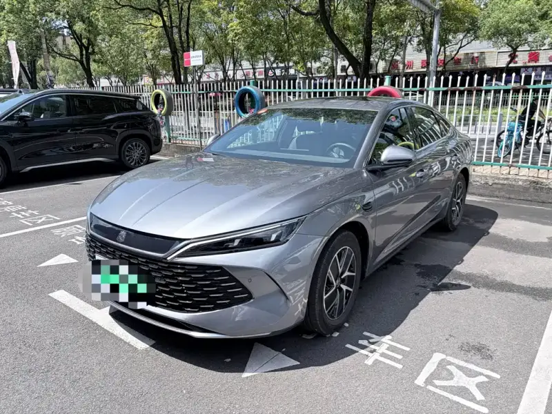 BYD Qin L, 2025