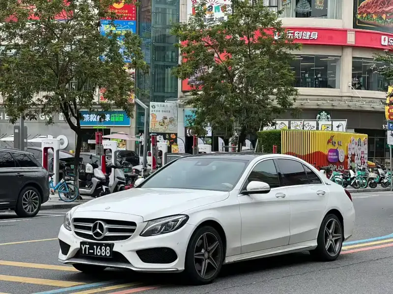 Mercedes-Benz C-Class, 2015