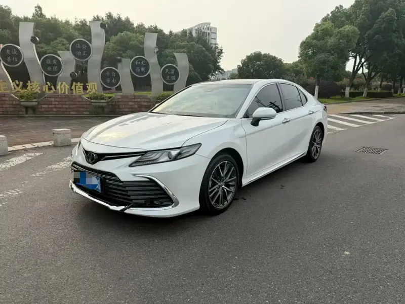 Toyota Camry, 2022