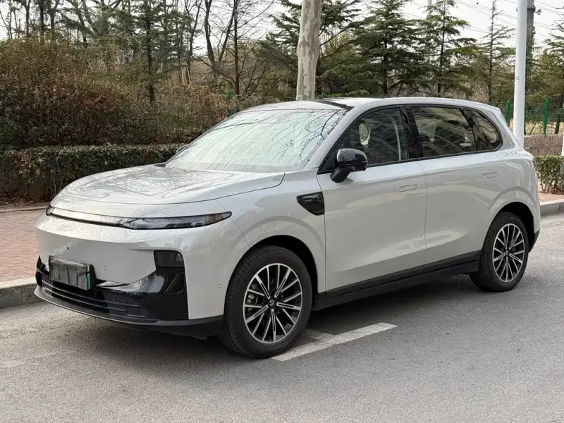 Leapmotor B10, 2025