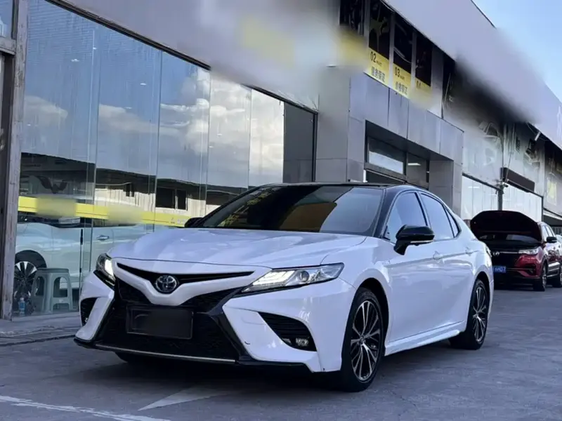 Toyota Camry, 2019